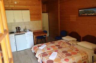 Гостевой дом Guest House Jadran Pol Петровац Номер-студио с видом на сад (3 взрослых)-1